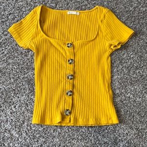 Small U-Neck Short Sleeve Crop Top